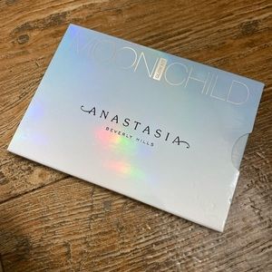 Anastasia Beverly Hills Moonchild Glow Kit